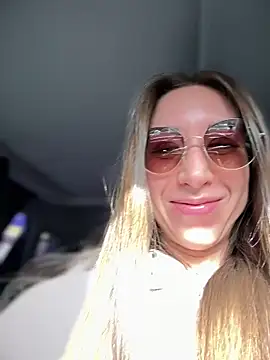 EvaCatt online show from 03-31-26, 02:57