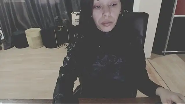 GoldenSasha online show from 10-23-25, 02:49