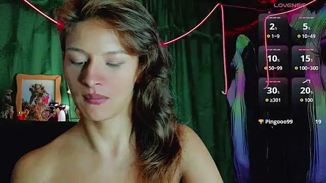 Summer XO online show from 02-12-26, 11:44