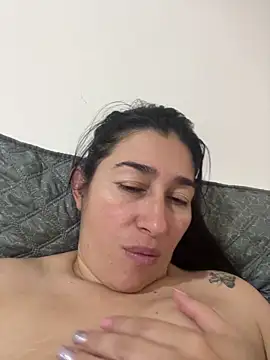 Snapshot of andreaisis2 chatting on 03-04-26, 05:08 andreaisis2 online show from 03-04-26, 05:08