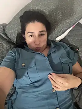 Snapshot of andreaisis2 chatting on 04-12-26, 10:26 andreaisis2 online show from 04-12-26, 10:26