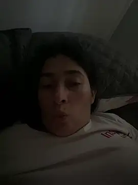 Snapshot of andreaisis2 chatting on 04-17-26, 12:08 andreaisis2 online show from 04-17-26, 12:08