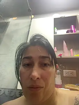 Snapshot of andreaisis2 chatting on 04-29-26, 07:31 andreaisis2 online show from 04-29-26, 07:31