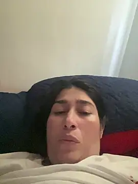 Snapshot of andreaisis2 chatting on 05-02-26, 07:19 andreaisis2 online show from 05-02-26, 07:19