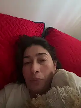 Snapshot of andreaisis2 chatting on 05-07-26, 03:06 andreaisis2 online show from 05-07-26, 03:06