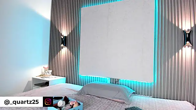 Zafiiraa online show from 04-23-26, 03:52