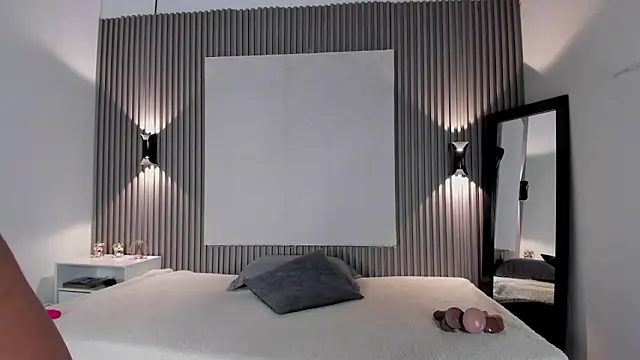 Zafiiraa online show from 06-04-26, 03:45