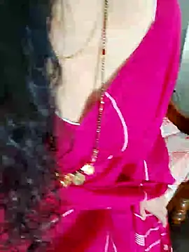 Snapshot of Indian_desi_wife chatting on 12-30-24, 02:20 Indian desi wife online show from 12-30-24, 02:20