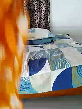 Snapshot of Indian_desi_wife chatting on 03-14-25, 07:44 Indian desi wife online show from 03-14-25, 07:44