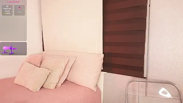 Alexxandra 12 online show from 02-04-26, 09:59