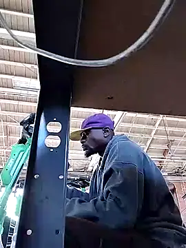 Daddy hook online show from 12-18-24, 06:14