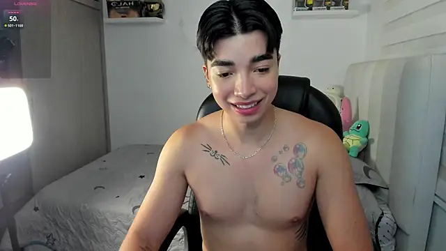 santy7v7 online show from 11-25-25, 01:22