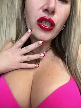 Snapshot of Kittenforyou chatting on 02-05-25, 12:38 Kittenforyou online show from 02-05-25, 12:38