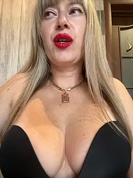 Snapshot of Kittenforyou chatting on 11-14-25, 12:37 Kittenforyou online show from 11-14-25, 12:37