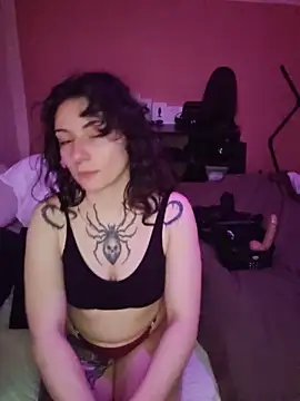 Moxxxie online show from 05-19-26, 07:47