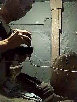 Snapshot of Wero4200 chatting on 11-08-25, 09:09 Wero4200 online show from 11-08-25, 09:09