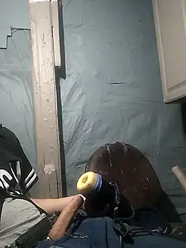 Snapshot of Wero4200 chatting on 11-13-25, 10:03 Wero4200 online show from 11-13-25, 10:03