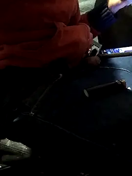 Snapshot of Wero4200 chatting on 11-21-25, 08:02 Wero4200 online show from 11-21-25, 08:02