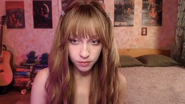 Friendly Ellie online show from 07-26-26, 12:19