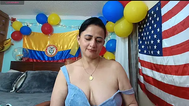 ISABEEL SOFIA01 online show from 07-11-26, 12:13