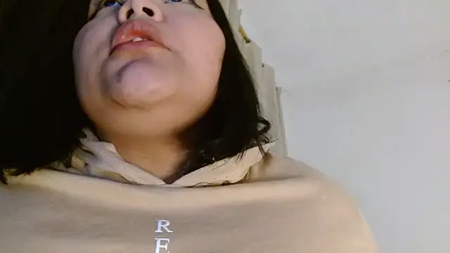 Snapshot of sexychubby___ chatting on 01-05-25, 12:09 sexychubby    online show from 01-05-25, 12:09