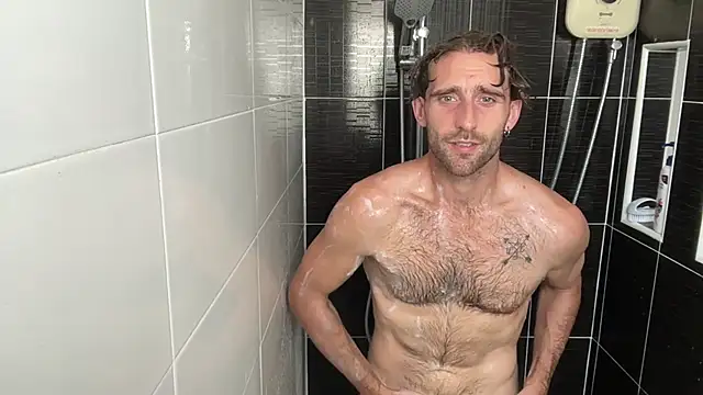 Snapshot of lukegunn chatting on 12-18-25, 04:40 lukegunn online show from 12-18-25, 04:40