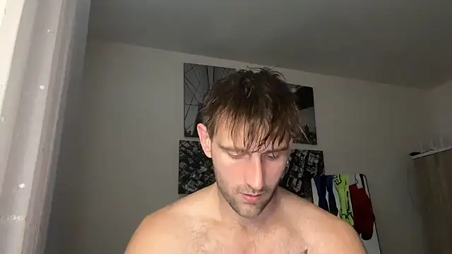 Snapshot of lukegunn chatting on 03-03-26, 01:23 lukegunn online show from 03-03-26, 01:23