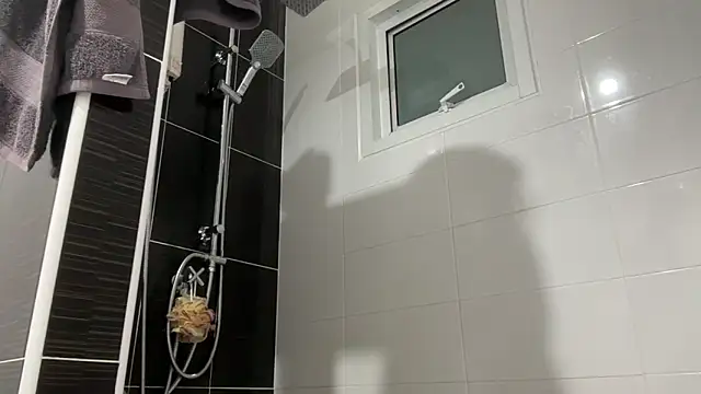 Snapshot of lukegunn chatting on 03-08-26, 11:30 lukegunn online show from 03-08-26, 11:30