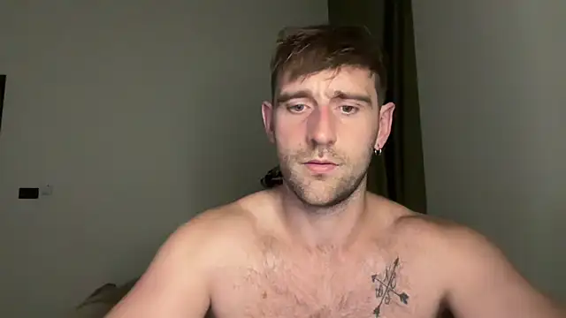 Snapshot of lukegunn chatting on 03-23-26, 11:53 lukegunn online show from 03-23-26, 11:53