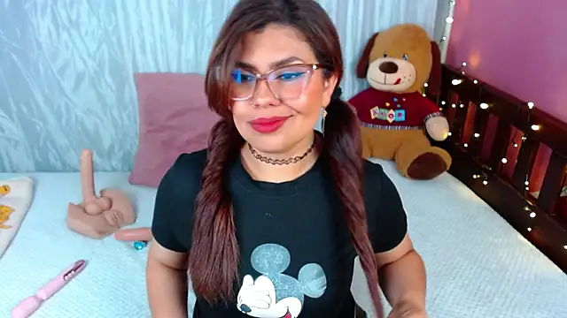 Queenamazon1 online show from 10-27-25, 03:16