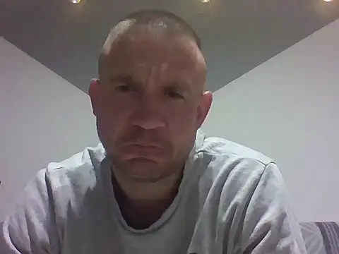 aroj95 online show from 04-27-26, 10:41