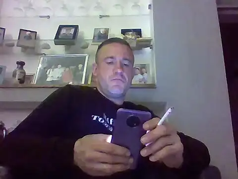 aroj95 online show from 05-02-26, 01:32