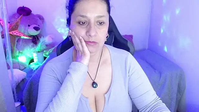Snapshot of camilalatti chatting on 03-27-26, 12:49 camilalatti online show from 03-27-26, 12:49