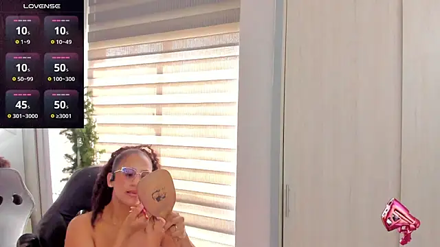 EmmaFerrary online show from 12-16-25, 05:40