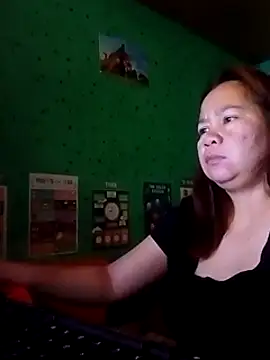 yummyclits4uxxx online show from 01-14-25, 06:24