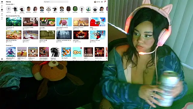 alexiajames99 online show from 06-05-26, 03:02