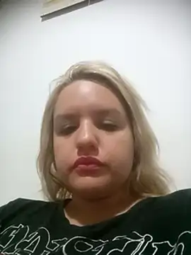 Snapshot of shaynarg chatting on 03-15-25, 05:41 shaynarg online show from 03-15-25, 05:41