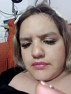 Snapshot of shaynarg chatting on 09-16-25, 05:19 shaynarg online show from 09-16-25, 05:19