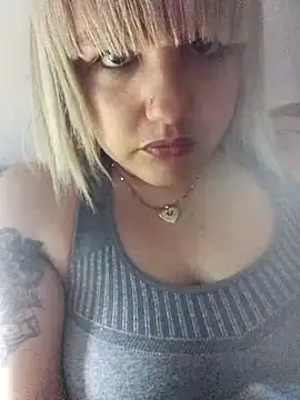 Snapshot of shaynarg chatting on 10-31-25, 03:51 shaynarg online show from 10-31-25, 03:51