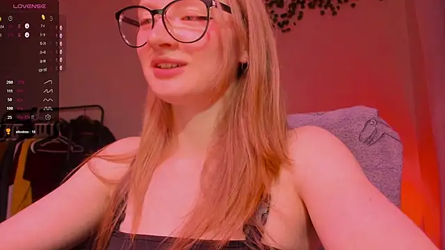 mollytuck online show from 10-28-25, 03:14