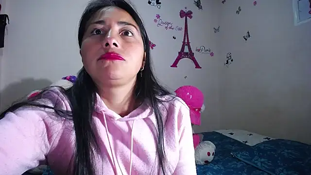 hanna girl21 online show from 04-15-26, 01:56