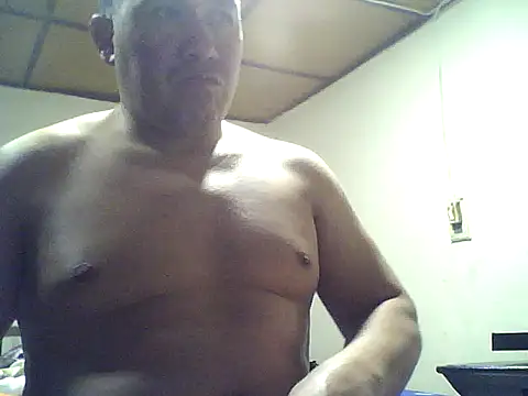 Snapshot of elfercho781 chatting on 10-31-25, 03:18 elfercho781 online show from 10-31-25, 03:18