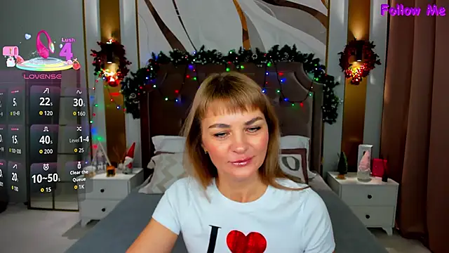 annasimonsj online show from 12-23-25, 01:03