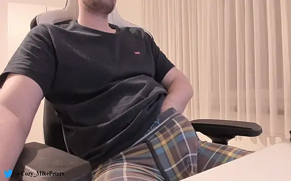 cozy-mike online show from 01-08-25, 11:52