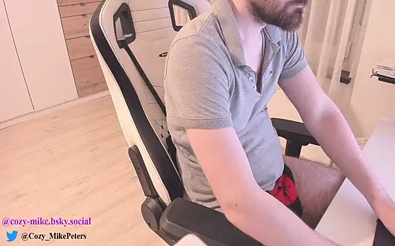 cozy-mike online show from 03-19-25, 12:04