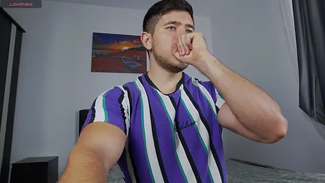 Snapshot of Arilas_ chatting on 11-04-25, 07:29 Arilas online show from 11-04-25, 07:29