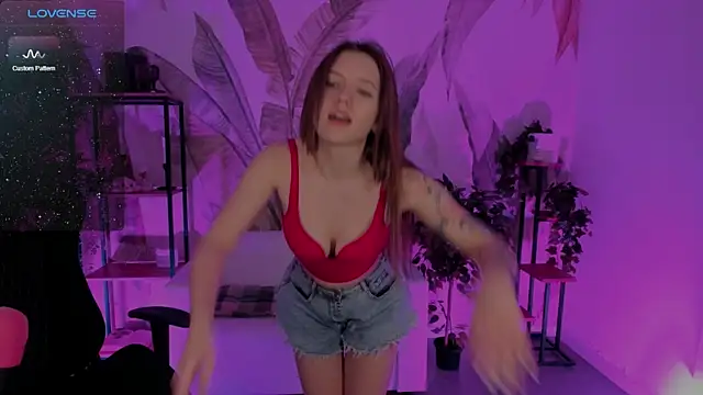 Snapshot of JennyDens chatting on 02-15-25, 05:39 JennyDens online show from 02-15-25, 05:39