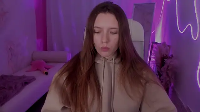 Snapshot of JennyDens chatting on 11-12-25, 05:24 JennyDens online show from 11-12-25, 05:24