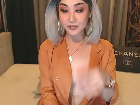 Snapshot of JustForCassie chatting on 03-09-26, 04:27 JustForCassie online show from 03-09-26, 04:27