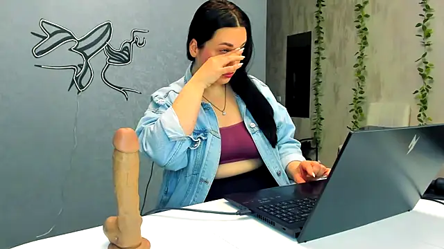 WorshipLilit online show from 01-17-26, 05:16